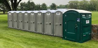 Best Deluxe Portable Toilet Rental  in Sulligent, AL